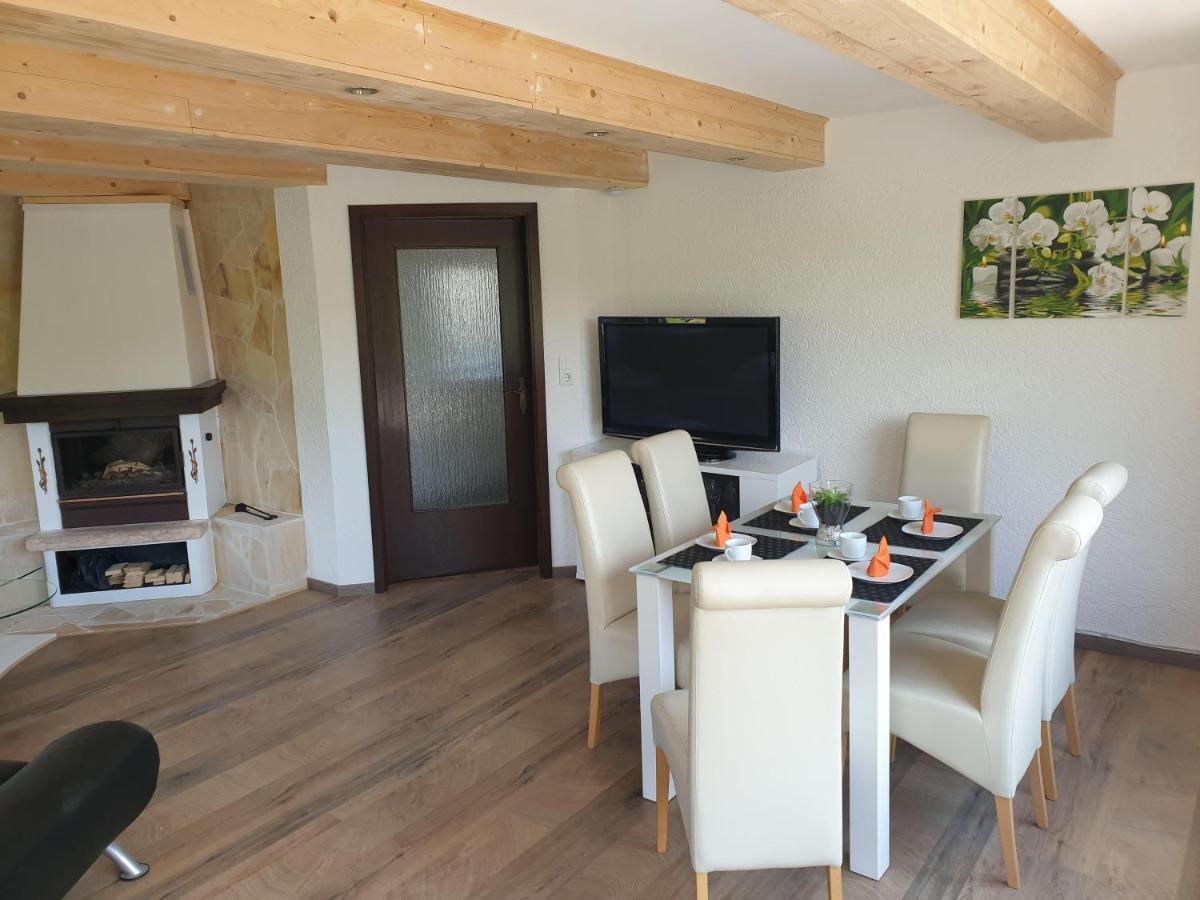 Saechsische-Schweiz-Ferienhaus-Wohnung-1-Mit-Elbblick-Sauna-Und-Kamin Königstein an der Elbe Exterior foto